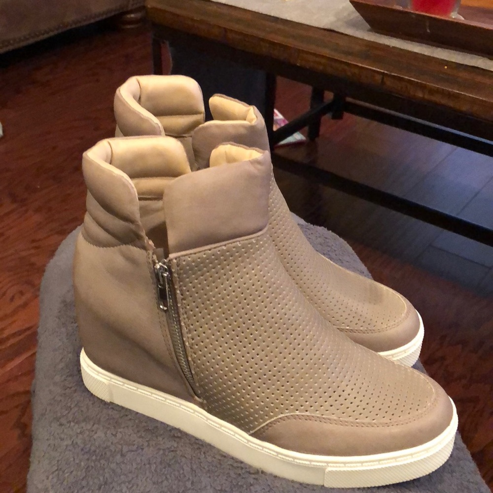 Steve Madden Wedge bootie